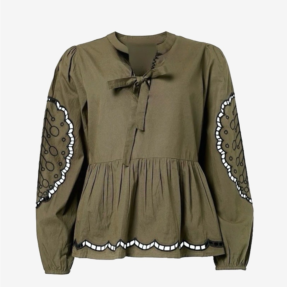 VRS Kollektion Embroidered Tie Top